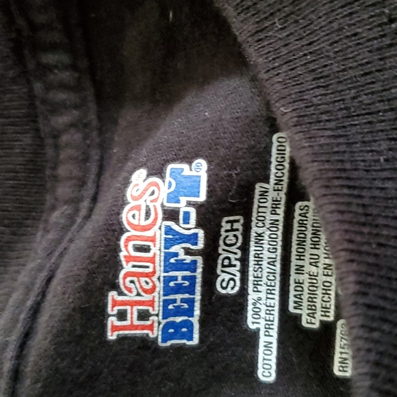 HANES  tshirt.      #3628 - Picture 4 of 5